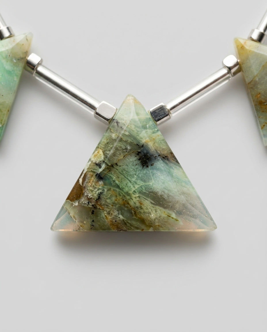 Statement necklace — Macro Stone Detail | Generated by Modelize